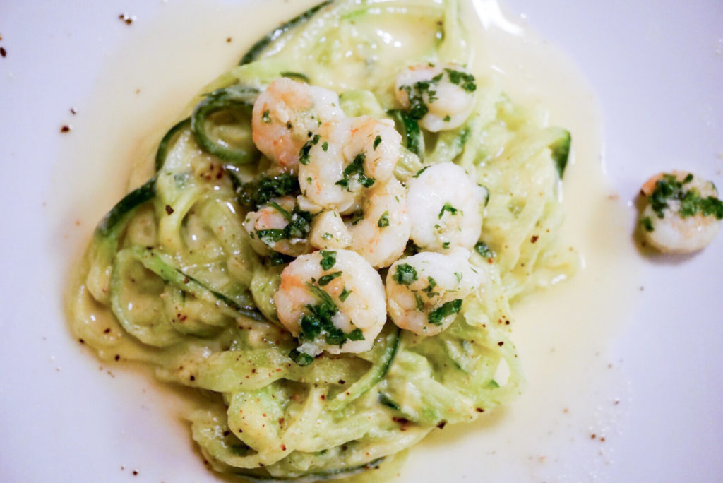 A healthy twist on a favorite: Fettucini alfredo ala cukes and cauli recipe uses nourishing bone broth & veggies for gluten free, dairy free pasta dinner