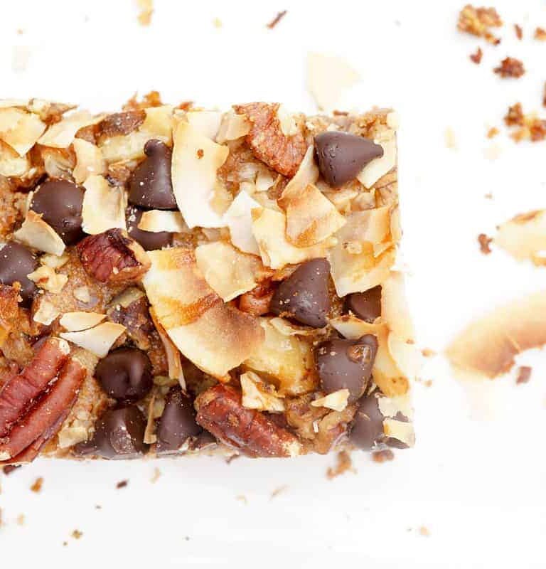 Magic Bars Recipe - The perfect goey chocolate and caramelly bar that's actually healthy! Gluten free, dairy free and refined sugar free! yes please