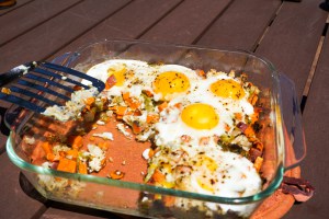 Baked hash: the perfect paleo make-ahead breakfast for the healthy lady on the go