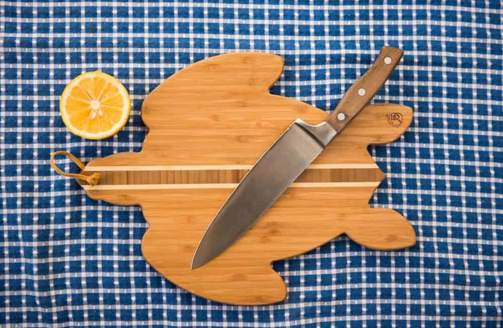 Bamboo cutting boards are the healthiest and most earth friendly cutting boards. Find out why in this guide to eco friendly kitchenware