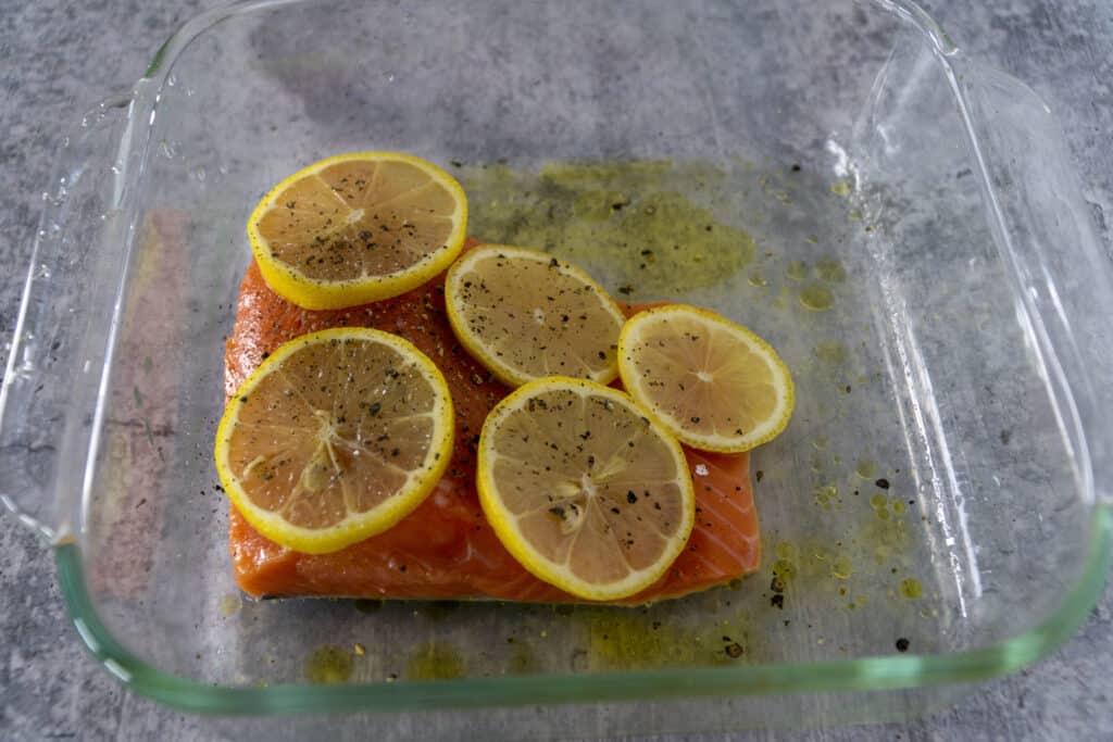 Wild Salmon with Lemon slices